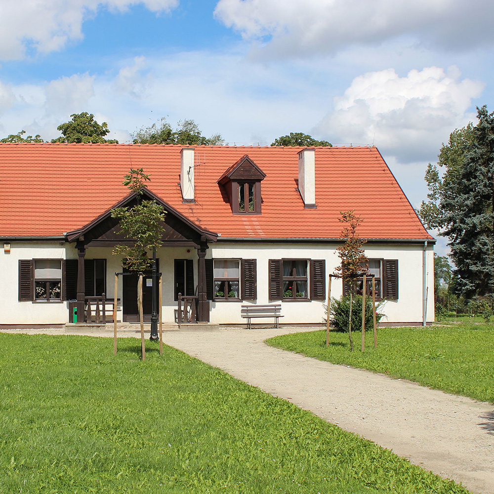 Dworek Marii Dąbrowskiej w Russowie